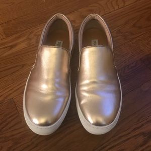 Steve Madden Gillis Sneakers- Rose Gold Leather